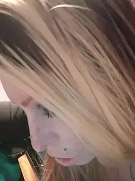 barbieinbondage7 online show from 05/02/26, 12:27