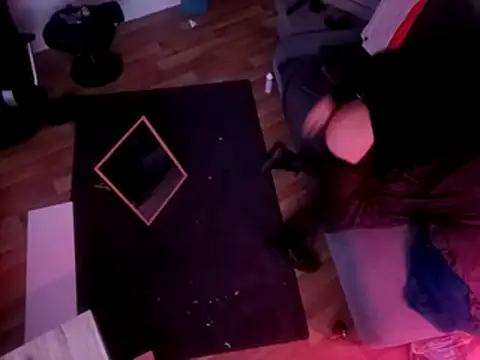 sandrahoeslut online show from 03/12/25, 05:57