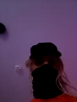 sandrahoeslut online show from 02/13/25, 12:02