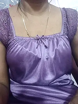 Snapshot of Vedha_Vedhika chatting on 10/05/25, 04:53 Vedha Vedhika online show from 10/05/25, 04:53