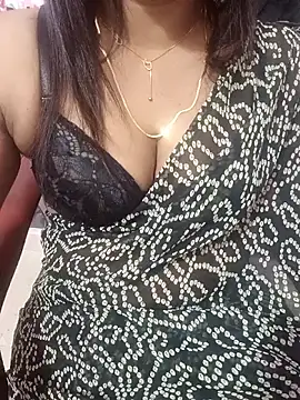 Snapshot of Vedha_Vedhika chatting on 11/07/25, 07:18 Vedha Vedhika online show from 11/07/25, 07:18