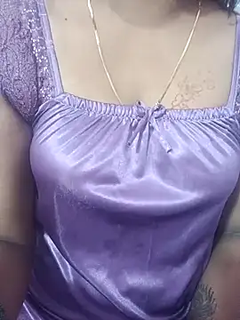 Snapshot of Vedha_Vedhika chatting on 10/03/25, 08:05 Vedha Vedhika online show from 10/03/25, 08:05