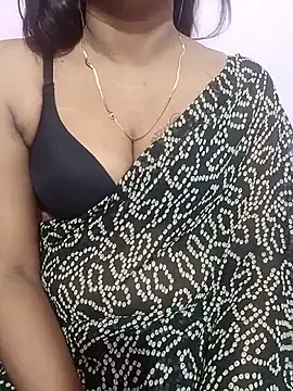 Snapshot of Vedha_Vedhika chatting on 09/13/25, 12:49 Vedha Vedhika online show from 09/13/25, 12:49