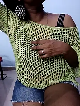 Snapshot of Vedha_Vedhika chatting on 03/15/25, 04:54 Vedha Vedhika online show from 03/15/25, 04:54