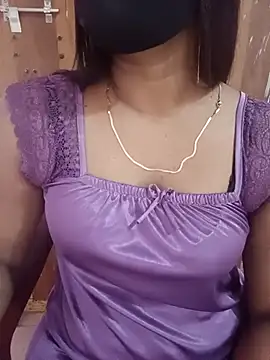 Snapshot of Vedha_Vedhika chatting on 09/10/25, 08:57 Vedha Vedhika online show from 09/10/25, 08:57