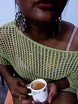 Snapshot of Vedha_Vedhika chatting on 03/15/25, 07:59 Vedha Vedhika online show from 03/15/25, 07:59