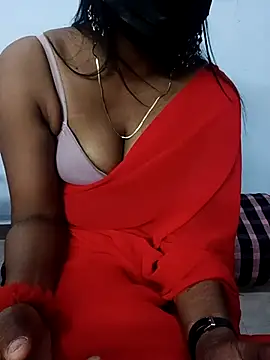 Snapshot of Vedha_Vedhika chatting on 03/07/25, 07:49 Vedha Vedhika online show from 03/07/25, 07:49