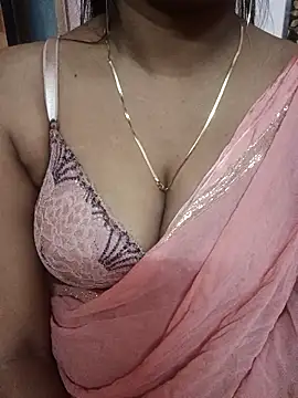 Snapshot of Vedha_Vedhika chatting on 09/20/25, 08:58 Vedha Vedhika online show from 09/20/25, 08:58