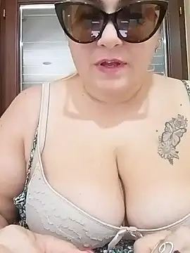 topina8 online show from 09/25/25, 11:27