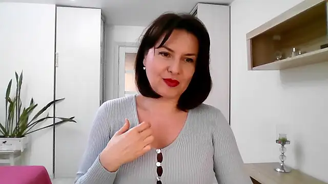 Victoria Glam online show from 02/09/26, 01:31