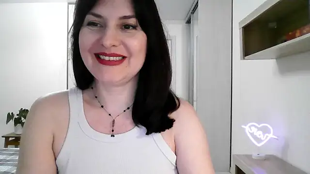 Victoria Glam online show from 03/20/25, 09:24