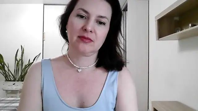 Victoria Glam online show from 09/12/25, 04:29