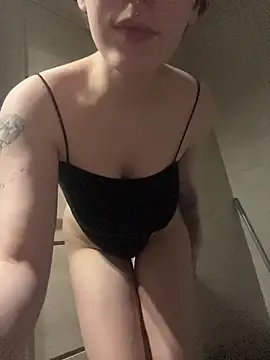 Molli Luv online show from 01/14/26, 05:05