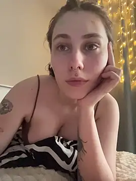 Molli Luv online show from 04/03/26, 12:33