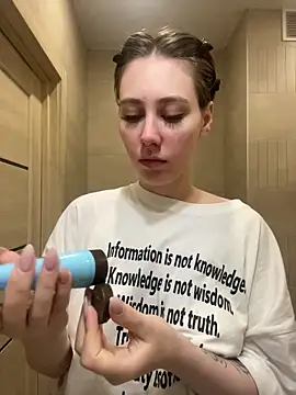 Molli Luv online show from 11/11/25, 04:24