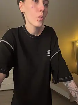 Molli Luv online show from 10/11/25, 04:52