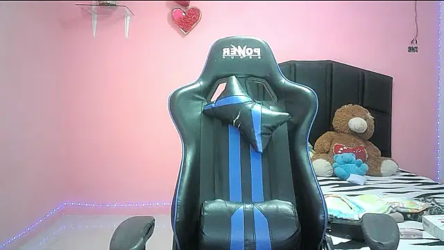 mariana0x online show from 01/11/26, 02:24