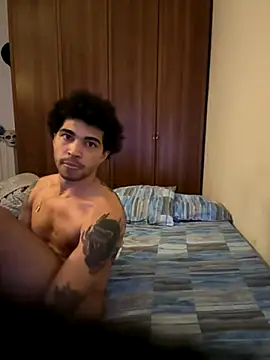 Snapshot of tony51753 chatting on 11/09/25, 03:32 tony51753 online show from 11/09/25, 03:32