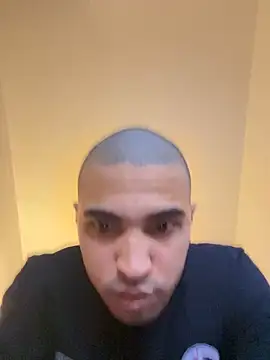 Snapshot of tony51753 chatting on 01/22/25, 07:34 tony51753 online show from 01/22/25, 07:34