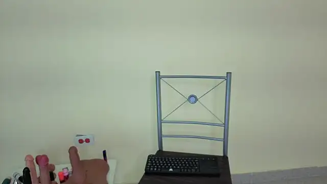 Snapshot of saorisworld chatting on 02/16/26, 01:48 saorisworld online show from 02/16/26, 01:48