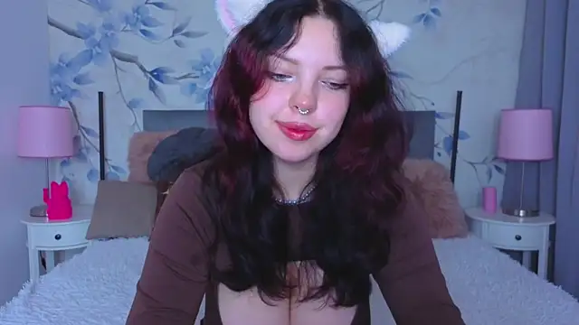 mars elina  online show from 11/30/25, 07:53