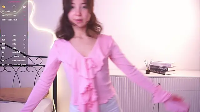 VeronaCritchlow online show from 03/31/26, 07:10