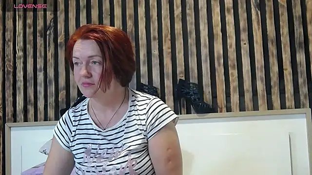 Snapshot of Alis_Lovi chatting on 10/24/25, 10:14 Alis Lovi online show from 10/24/25, 10:14