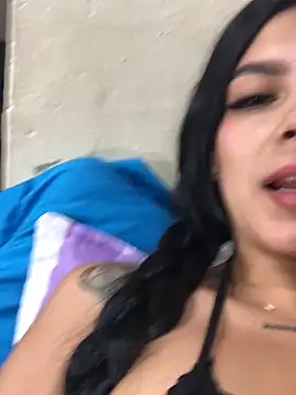 Snapshot of Madeline_Cooper08 chatting on 12/15/25, 06:14 Madeline Cooper08 online show from 12/15/25, 06:14