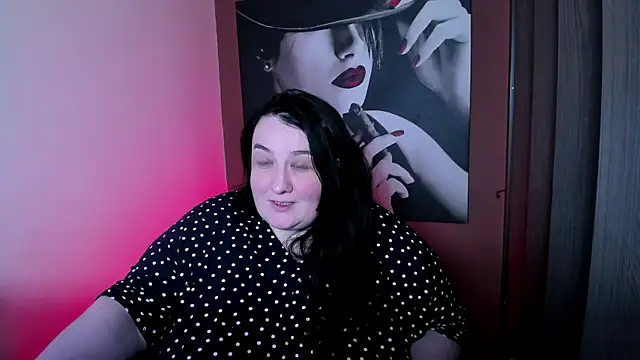 Snapshot of QueenOfHaze chatting on 03/24/26, 01:00 QueenOfHaze online show from 03/24/26, 01:00