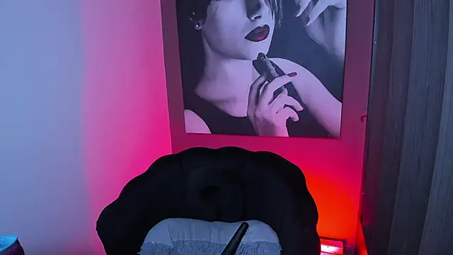 QueenOfHaze online show from 11/20/25, 11:55