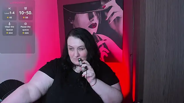 QueenOfHaze online show from 05/20/26, 09:45