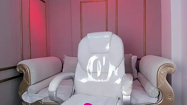 ZoeySnow online show from 12/16/25, 12:20