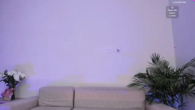 Hannah Jonhson online show from 12/21/25, 03:41