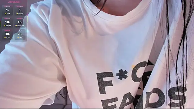 Hannah Jonhson online show from 10/08/25, 01:51