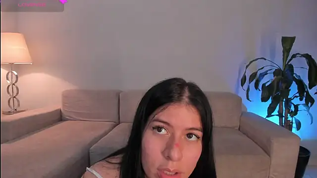 Snapshot of Hannah_Jonhson chatting on 07/10/26, 12:54 Hannah Jonhson online show from 07/10/26, 12:54