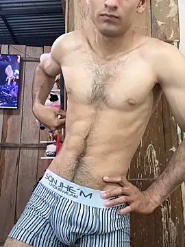 Snapshot of kanper chatting on 12/14/25, 01:28 kanper online show from 12/14/25, 01:28