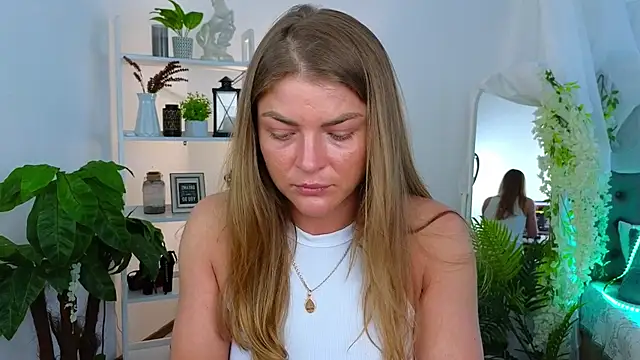 Donna Sun online show from 02/28/26, 07:08