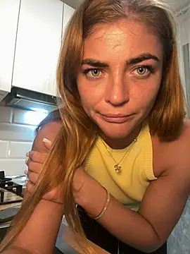 Donna Sun online show from 02/05/25, 07:53