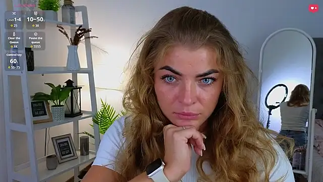 Donna Sun online show from 09/14/25, 04:24