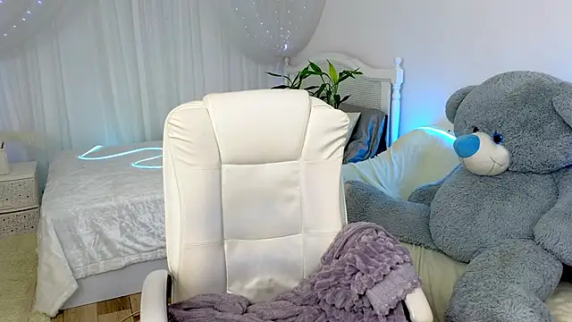 Donna Sun online show from 03/09/25, 08:51