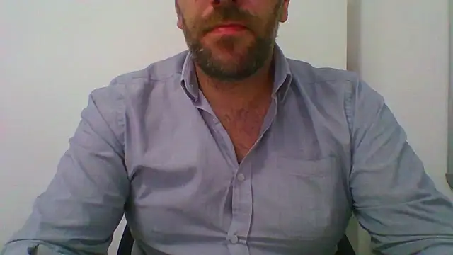  tuga man  online show from 09/22/25, 12:44