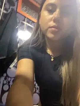 Snapshot of MeganCrow chatting on 09/26/25, 10:05 MeganCrow online show from 09/26/25, 10:05