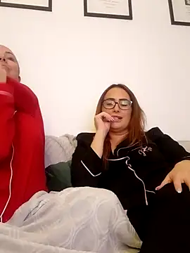 MolliexLexi1 online show from 01/24/25, 09:04