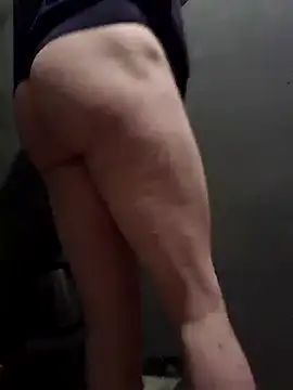 Snapshot of danycorrerse chatting on 02/06/25, 08:56 danycorrerse online show from 02/06/25, 08:56