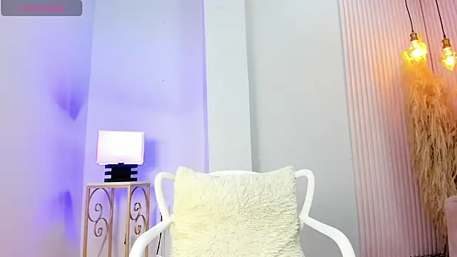 alana rossetti online show from 04/08/26, 11:44