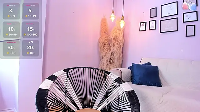 Snapshot of alana_rossetti chatting on 11/08/25, 12:31 alana rossetti online show from 11/08/25, 12:31