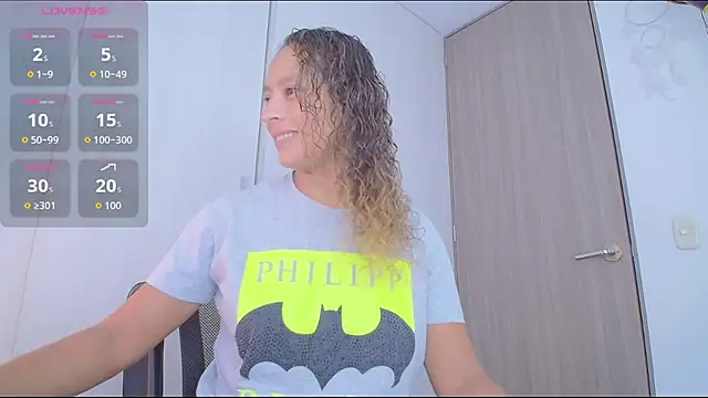 Zoedaniels online show from 11/26/25, 10:10