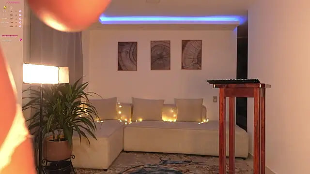 cinnamon crisss online show from 02/06/26, 02:07