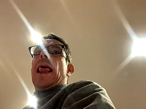 Kenhornu online show from 11/24/25, 05:02