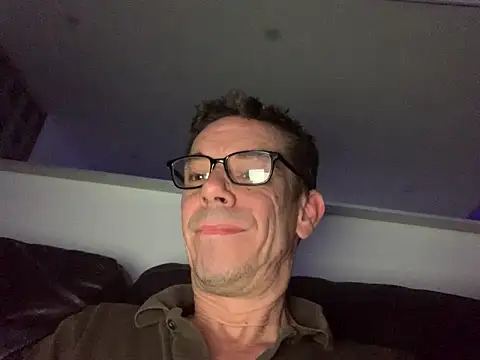 Kenhornu online show from 03/05/26, 11:10